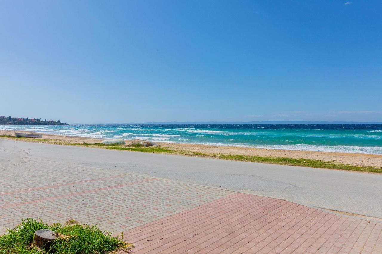Galazia Akti Seaside Apartments 니키티 외부 사진