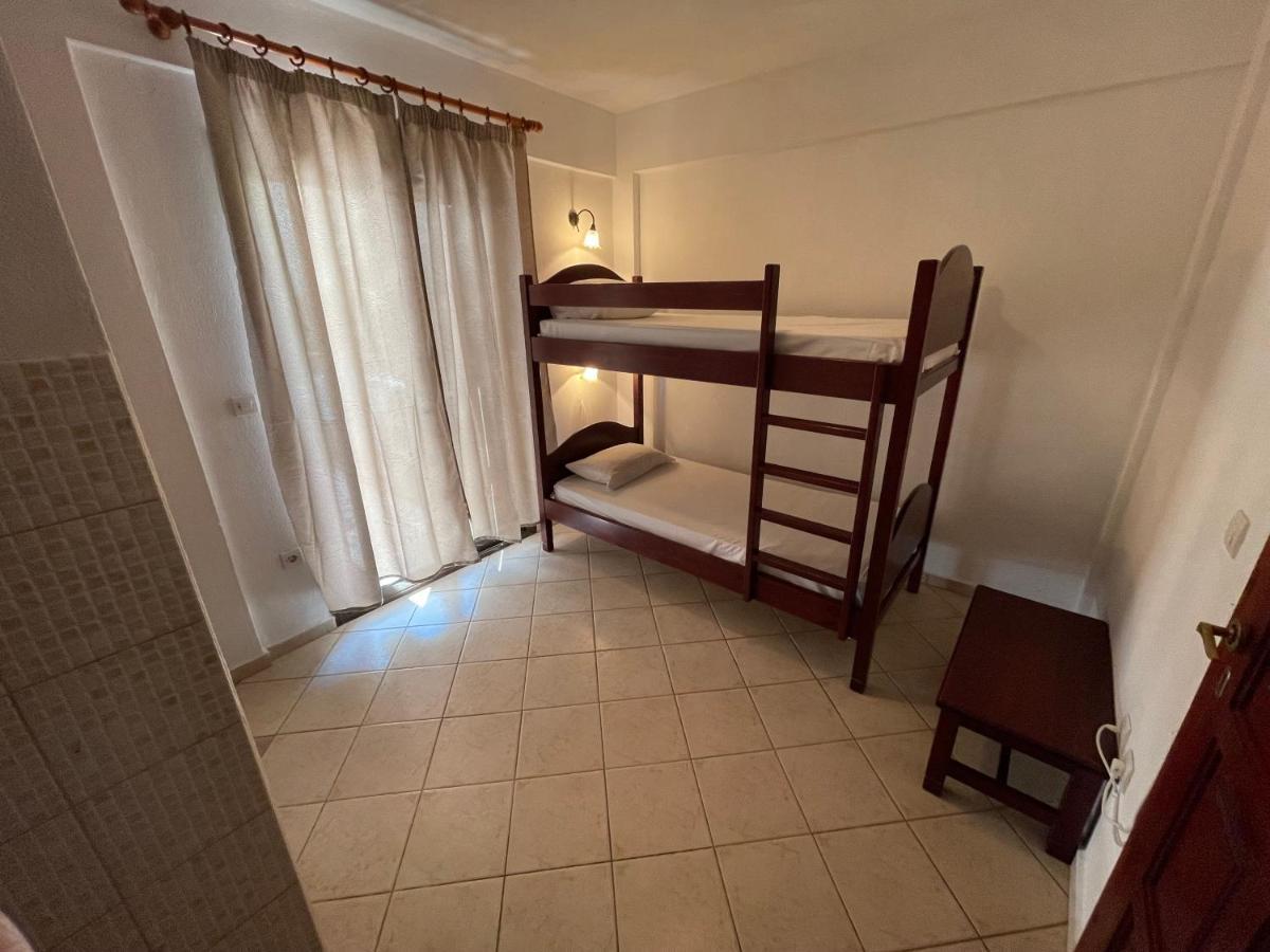 Galazia Akti Seaside Apartments 니키티 외부 사진