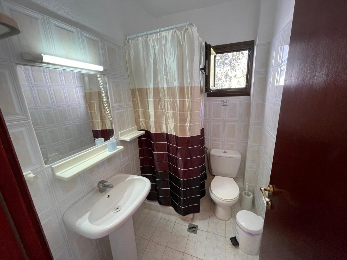 Galazia Akti Seaside Apartments 니키티 외부 사진