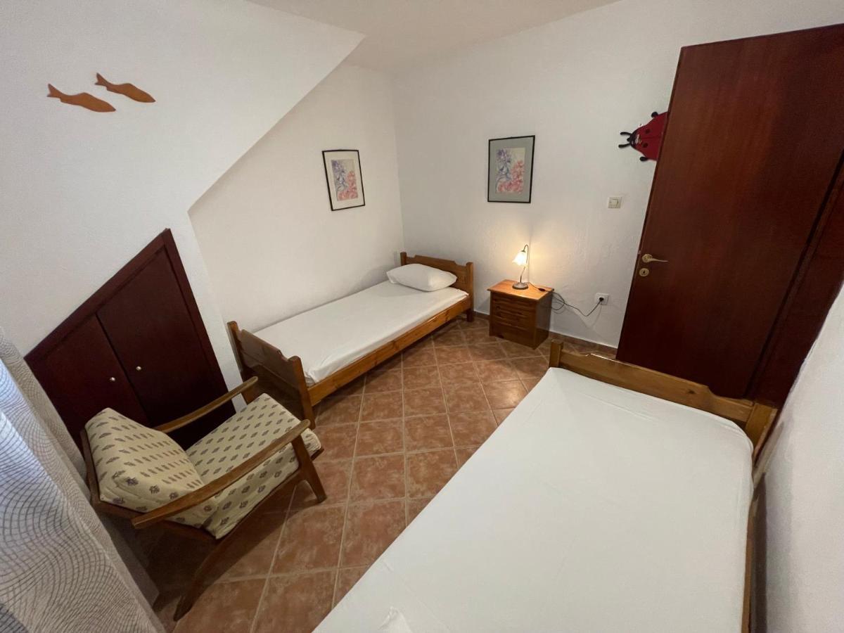 Galazia Akti Seaside Apartments 니키티 외부 사진