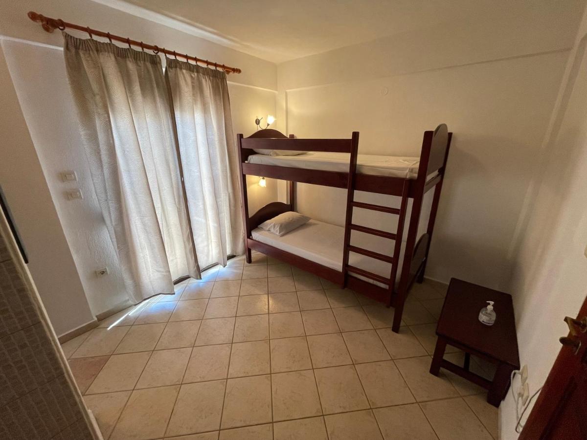 Galazia Akti Seaside Apartments 니키티 외부 사진