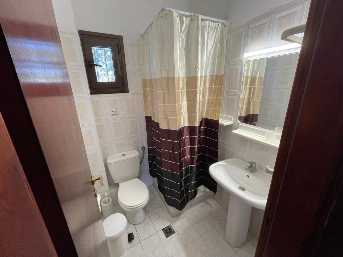 Galazia Akti Seaside Apartments 니키티 외부 사진